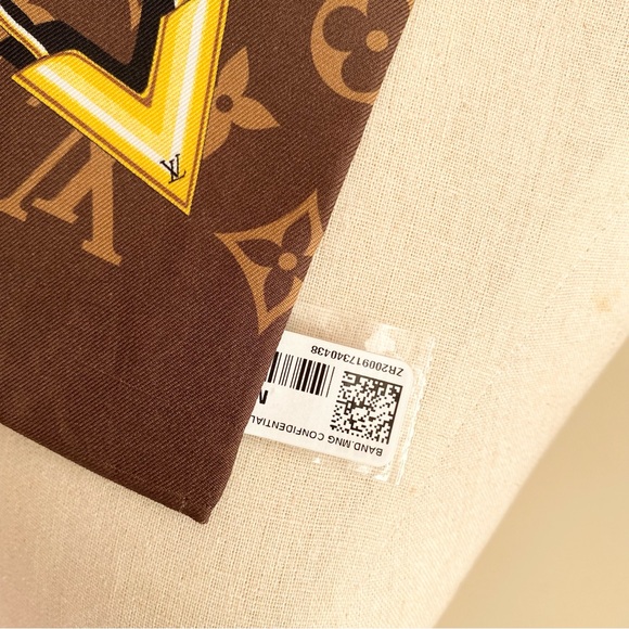 Louis Vuitton | Monogram Confidential Bandeau - Picture 13 of 13